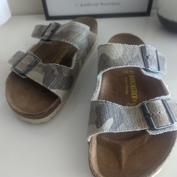 Birkenstock Arizona Sandal (SIZE 41) - RARE COLOR - Picture 4 of 4